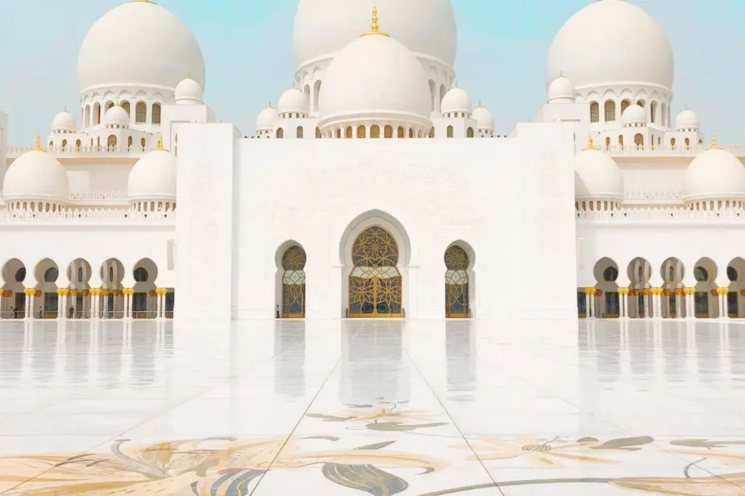 Sheikh Zayed Mosque Qasr Al Watan Palace and Etihad Towers day tour from Abu Dhabi